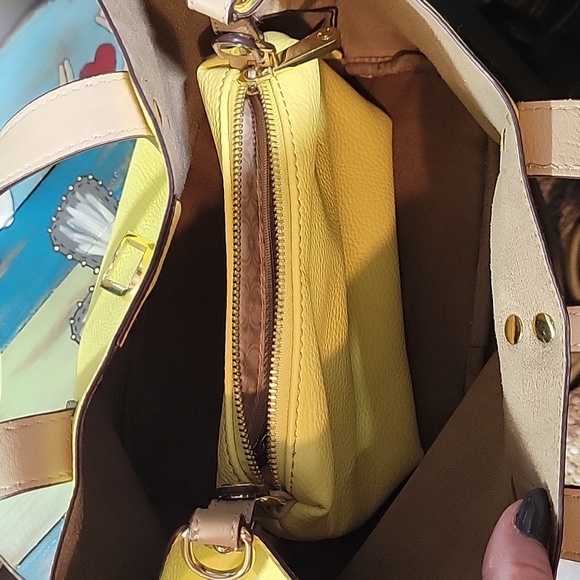 Charming Charlie Vibrant Yellow Tote Bag - Picture 3 of 4